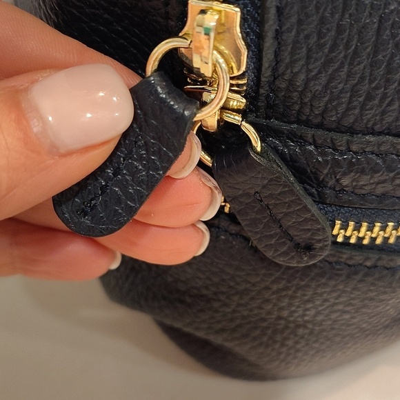 Vera Pelle Convertible Backpack Purse Bag Navy With removable Straps Italy Made main image 14